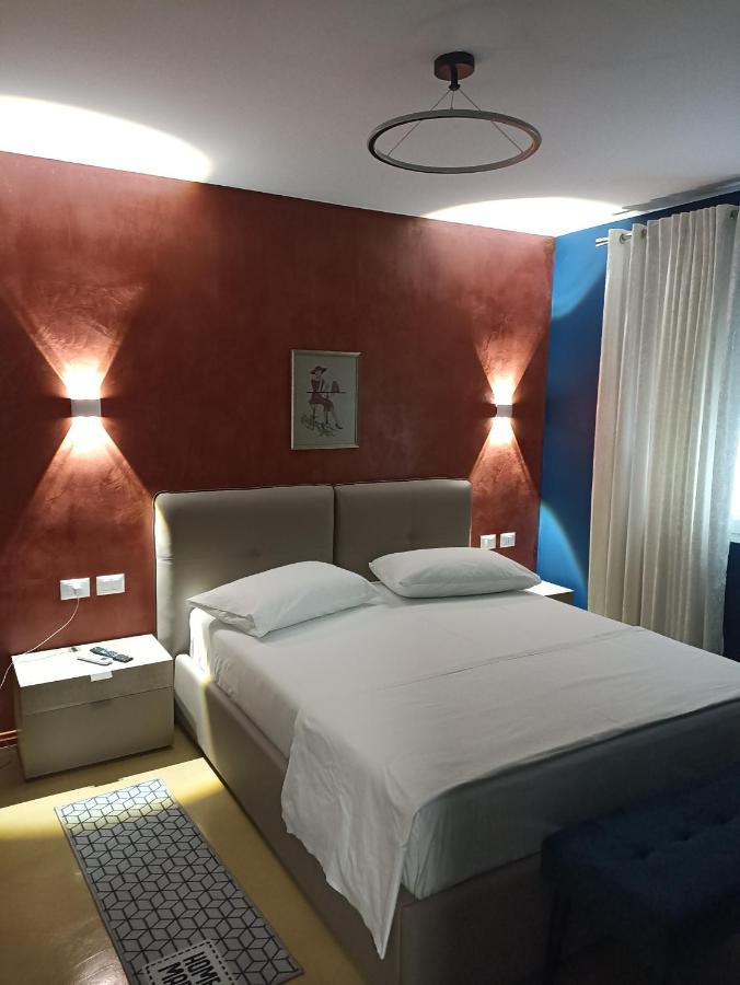 Oak Street Apartment 티라나 외부 사진