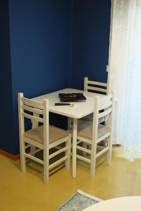 Oak Street Apartment 티라나 외부 사진