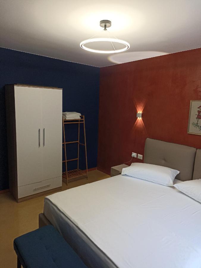 Oak Street Apartment 티라나 외부 사진